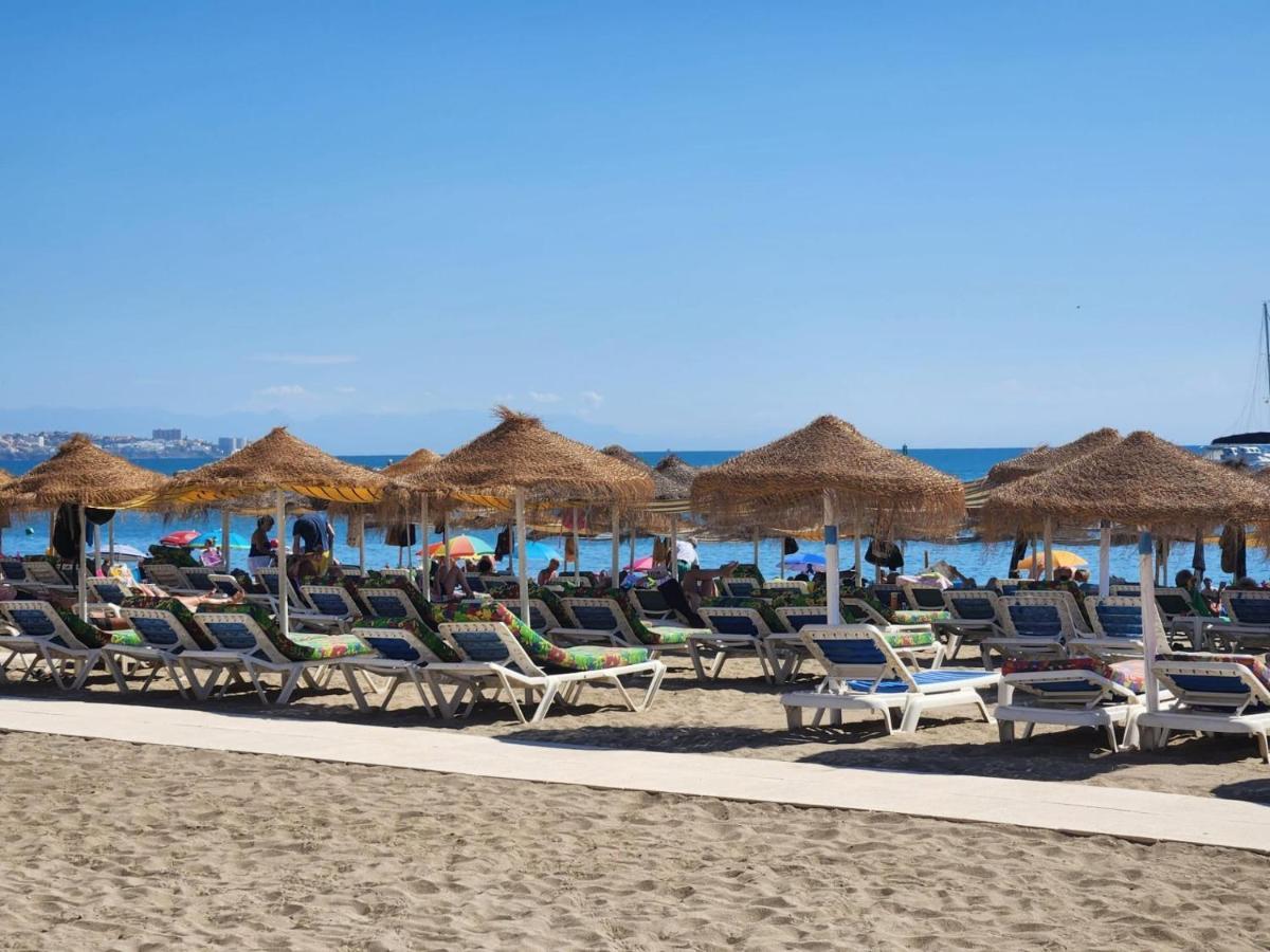 Bonito Atico En Primera Linea De Playa Con Piscina ฟูเอนฮิโรลา ภายนอก รูปภาพ